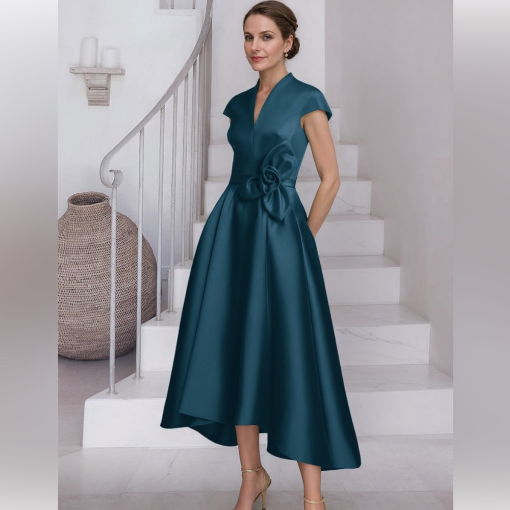 Modest V-Neck Cap Sleeve Dress